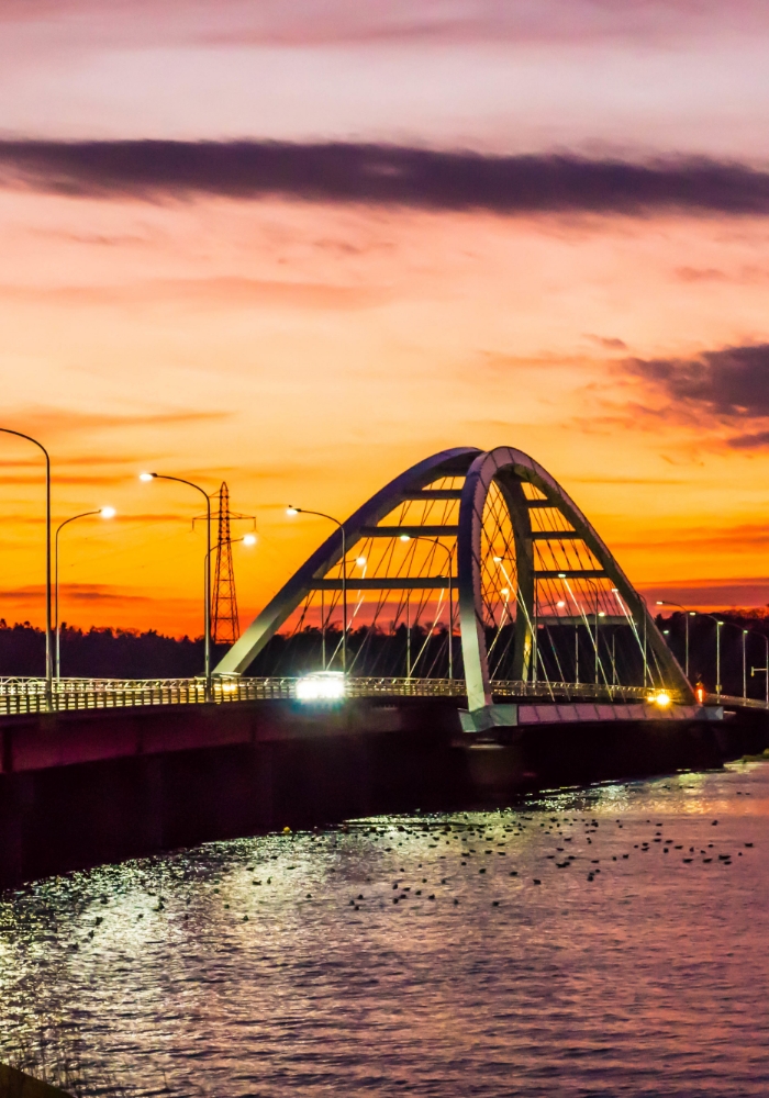 温根沼大橋と夕焼け